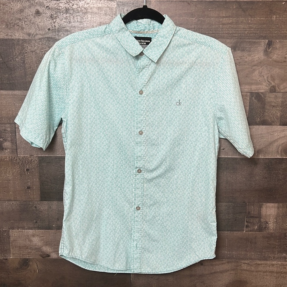 Pretty Blue and White Calvin Klein Jeans Short Sleeve Button Down Shirt